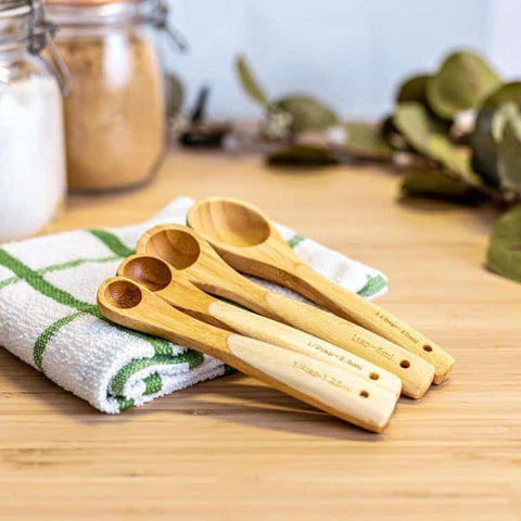 Kitchen Bamboo Wood Measuring Spoons for Measuring Dry and  Liquid Ingredients, Pack of 5: Home & Kitchen